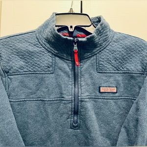 Ladies Vineyard Vines pullover (medium)